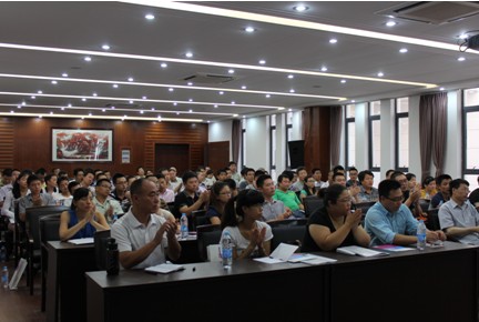 “首屆智城產(chǎn)品銷售工程師和維修工程師培訓班”圖集